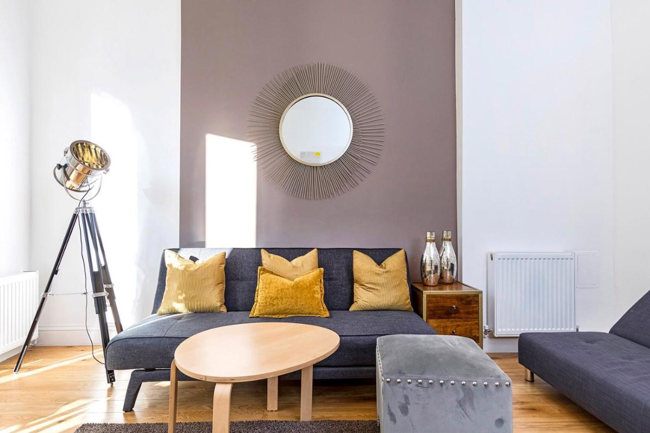 Stylish 2 Bed Apartment-zone 2 - 10 Minutes To The Heart Of London- Sleeps Up 8 Londra