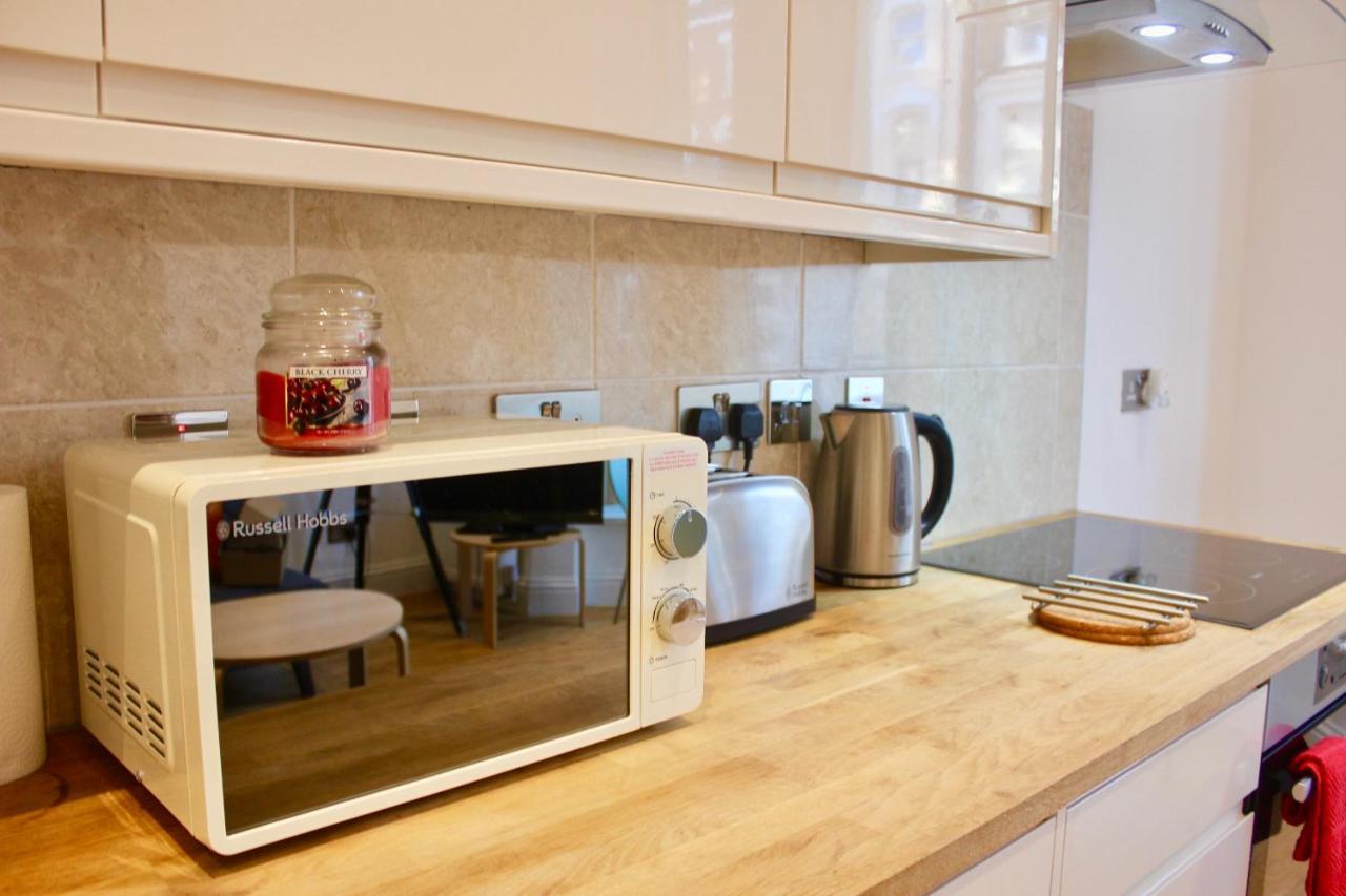 Stylish 2 Bed Apartment-zone 2 - 10 Minutes To The Heart Of London- Sleeps Up 8 Apartament *