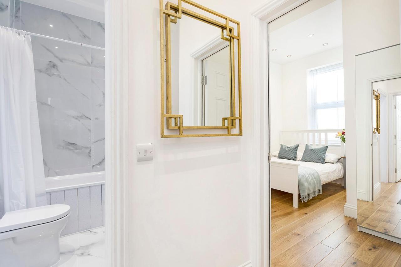 Stylish 2 Bed Apartment-zone 2 - 10 Minutes To The Heart Of London- Sleeps Up 8 Apartament Londra