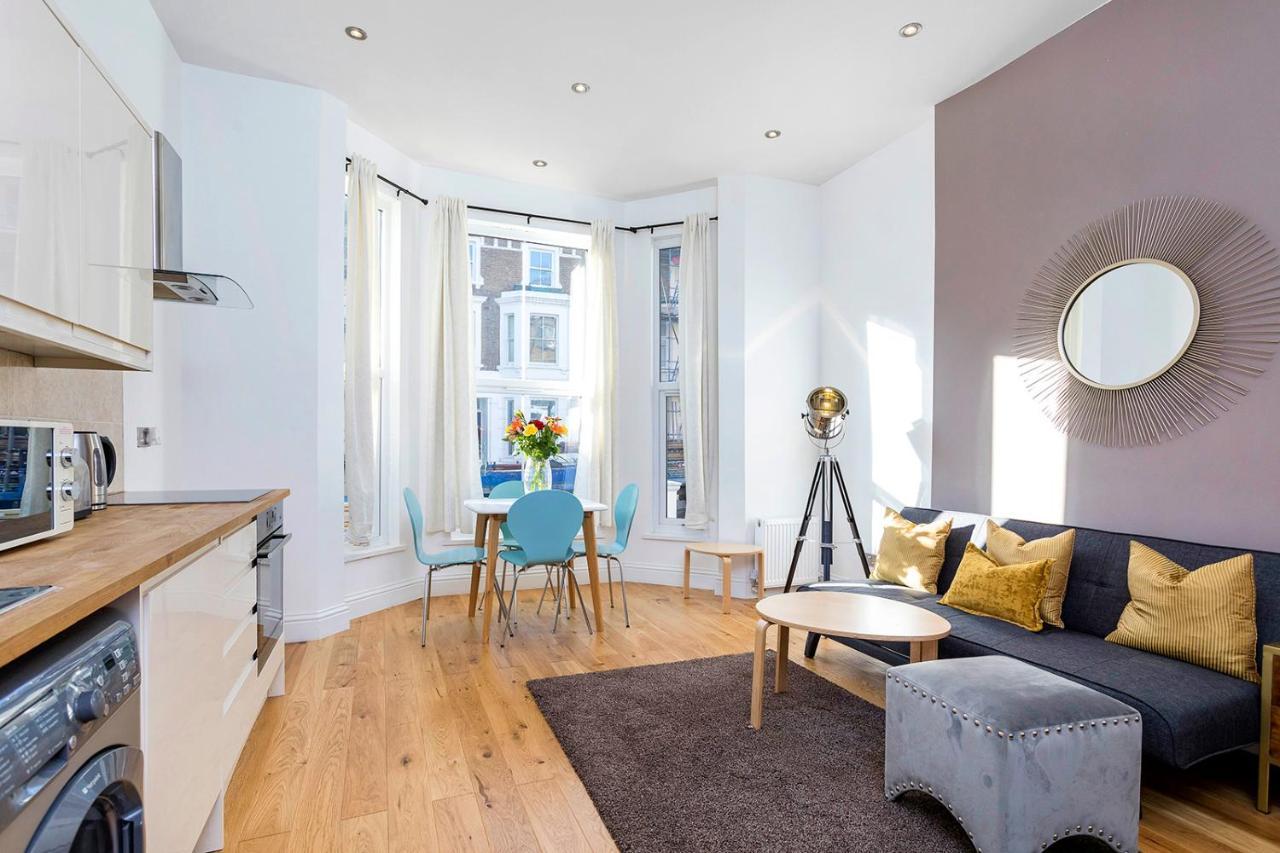 Stylish 2 Bed Apartment-zone 2 - 10 Minutes To The Heart Of London- Sleeps Up 8 Apartament Londra