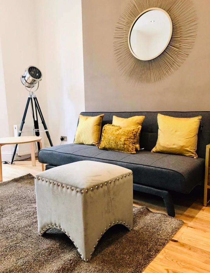 Stylish 2 Bed Apartment-zone 2 - 10 Minutes To The Heart Of London- Sleeps Up 8 Londra